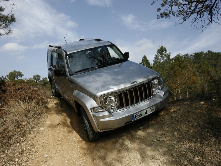  Jeep Cherokee Limited CRD 2007 года  (фото 30 из 30)